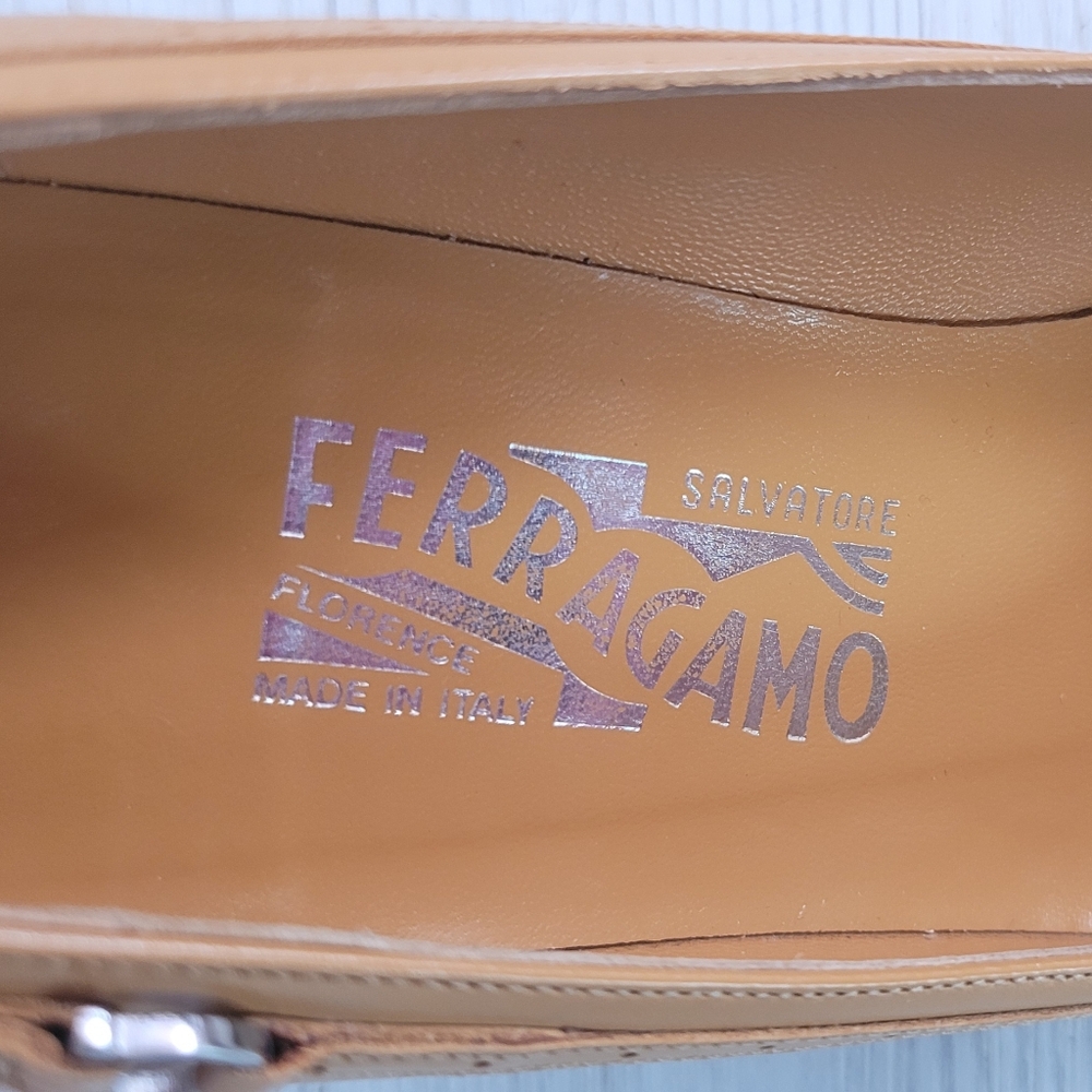 Salvatore Ferragamo Tan Leather Pointed Toe Fringe Pumps - Picture 5 of 10